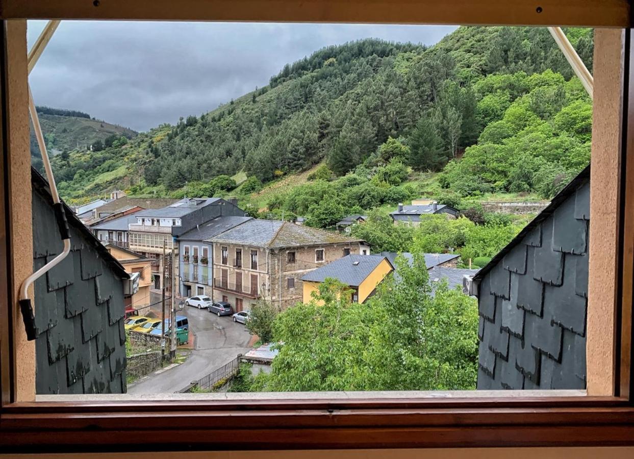 Hostal Restaurante Mendez Villafranca Del Bierzo Exterior foto